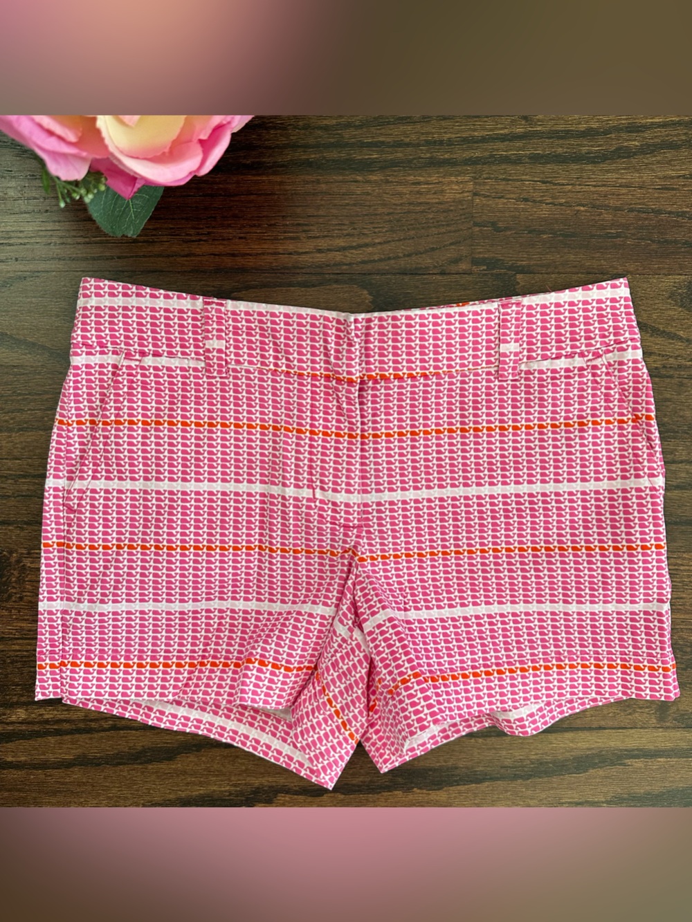 Vineyard Vines whale print shorts, size 10